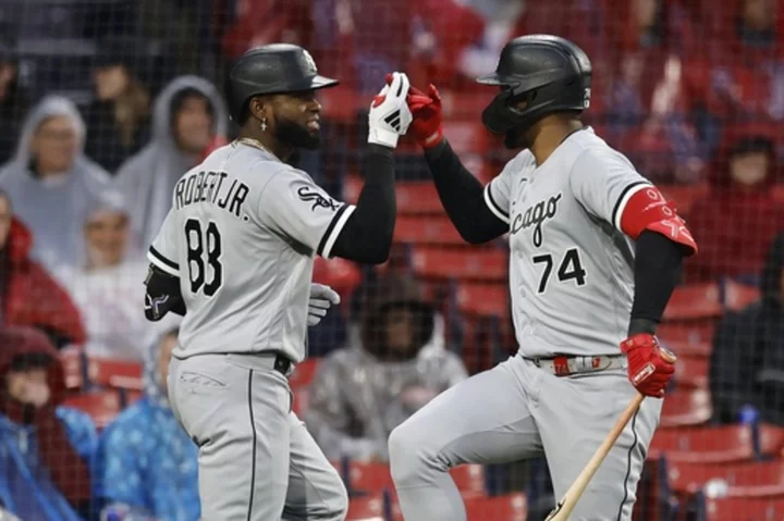 Robert hits 311-foot homer in 9th to snap scoreless tie and give White Sox 1-0 win over Red Sox