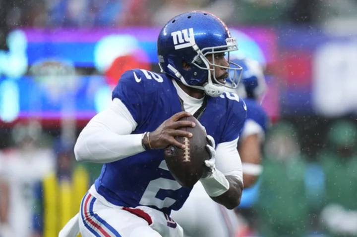 Giants lose QB Tyrod Taylor and TE Darren Waller to injuries vs. Jets