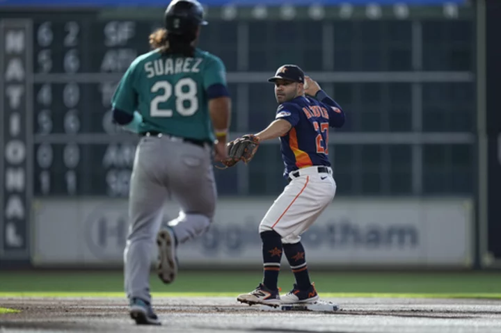 Houston Astros star Jose Altuve reaches 2,000 career hits