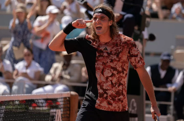 Stefanos Tsitsipas vs. Carlos Alcaraz prediction and odds for Men's French Open Quarterfinals