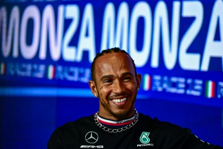 'Unfinished business' pushes Hamilton to two more years at Mercedes