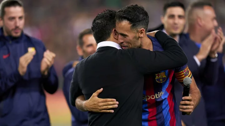 Xavi reveals how Barcelona must replace Sergio Busquets