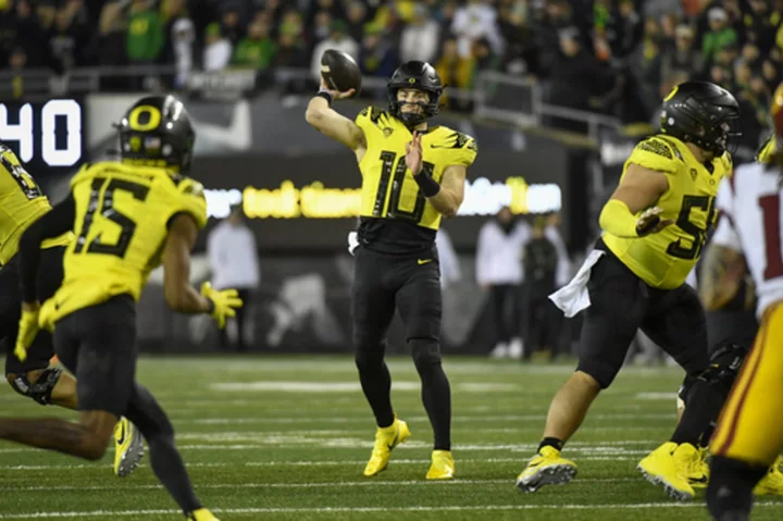 Arizona State's Dillingham helped build Oregon QB Bo Nix and now must try to stop him