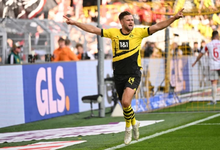 First-class Fuellkrug lands for Dortmund ahead of Bremen reunion