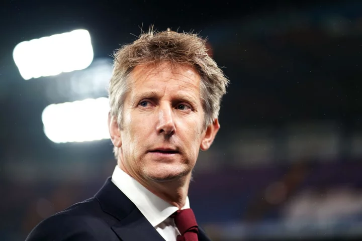 Edwin van der Sar ‘not in life-threatening danger’ but remains in intensive care