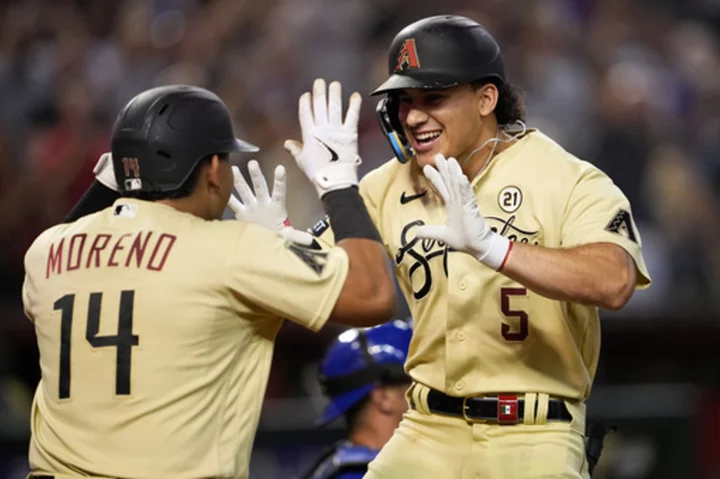 Gurriel, Thomas hit 3-run homers, D-backs beat Cubs 6-4 in showdown of NL wild-card contenders