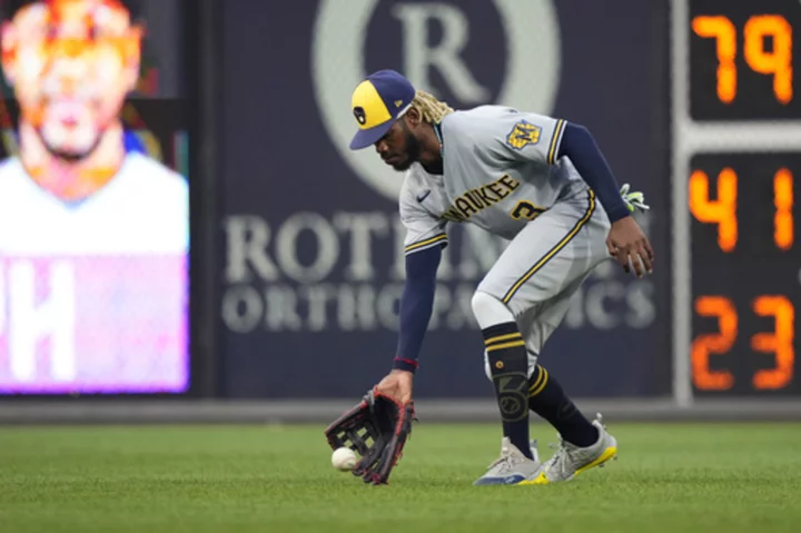 Brewers designate OF Raimel Tapia for assignment and promote OF Sal Frelick