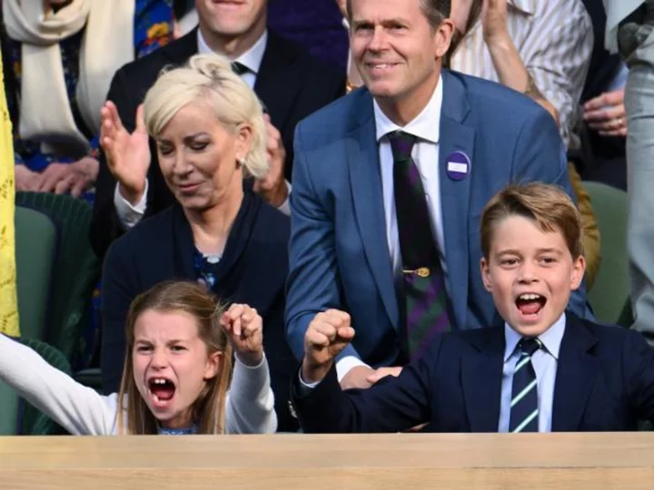 Princess Charlotte and Prince George have a ball at Wimbledon men's final