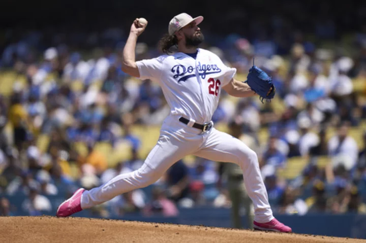 Streaking Dodgers shut out Padres 4-0 for 3-game sweep, 5th win in a row