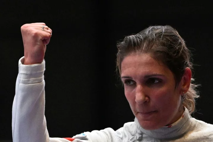 Double medal joy for Italian fencer Errigo after birth of twins