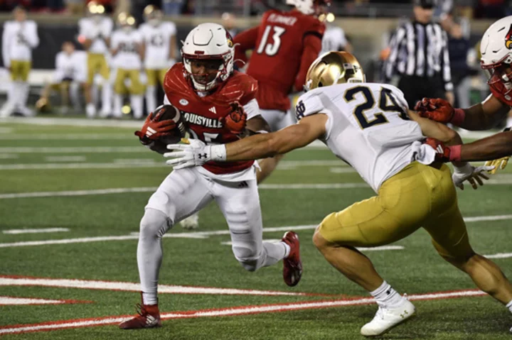 No. 14 Louisville travels to struggling Pittsburgh looking for its first 7-0 start since 2012