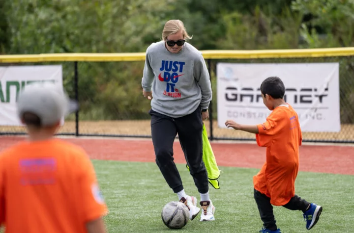 OL Reign players team up to promote healthy lifestyles for Gatorade Get Fit Day