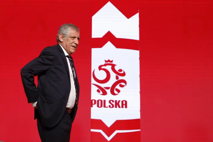 Fernando Santos reportedly set to leave role as Poland coach after bad start to Euro 2024 qualifying