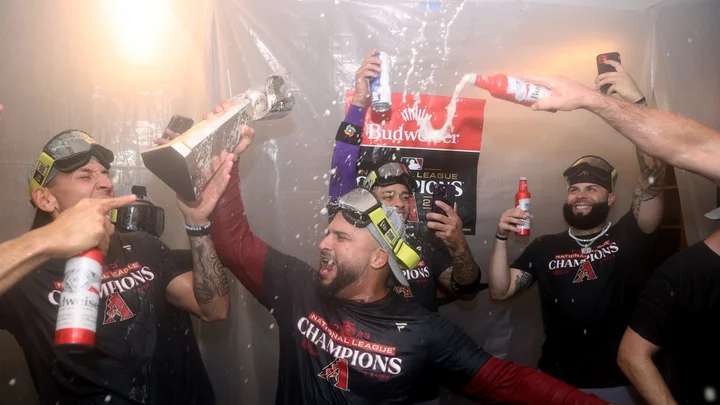 Diamondbacks shock everyone by moving on to the World Series