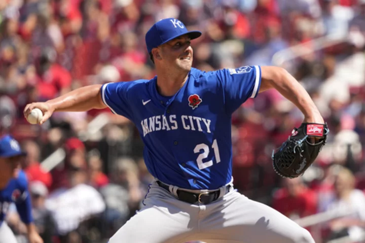 Royals' Staumont, Mayers within 6 outs of perfect game in 7-0 win over Cards