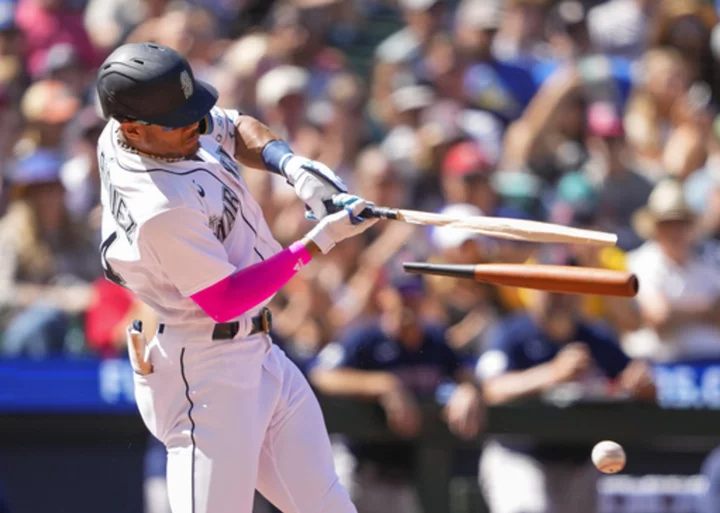 Rodríguez drives in go-ahead run and steals home to lead Mariners past Red Sox 6-3