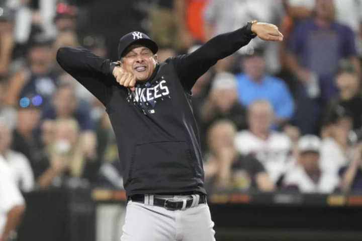 Yankees manager Aaron Boone puts on show after getting ejected for 6th time this season