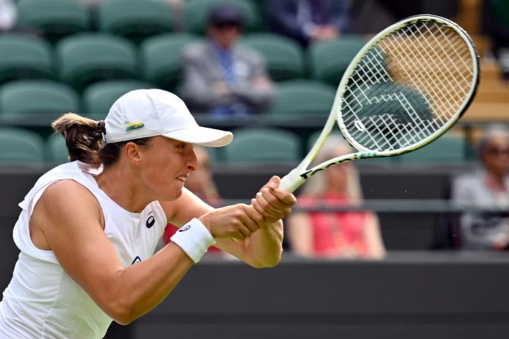 Swiatek makes first grass-court semi-final ahead of Wimbledon