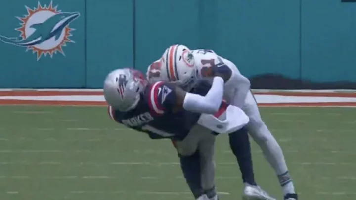 Patriots Screwed by Obvious Missed Helmet-to-Helmet Penalty on Massive DeVante Parker Hit