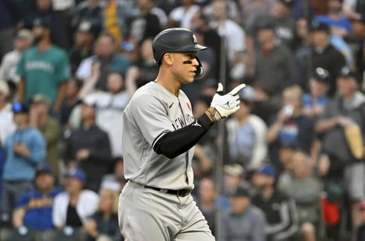 Aaron Judge takes funny jab at Teoscar Hernandez after home run robbery