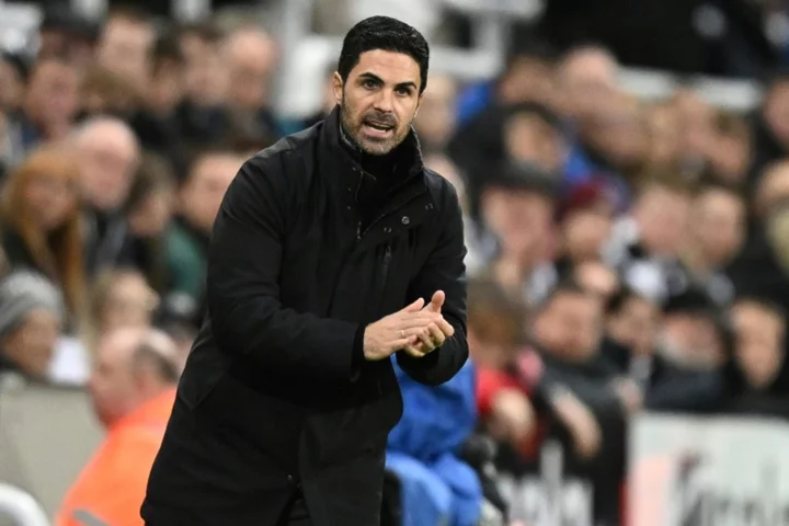 Arteta backs Everton to survive despite points penalty