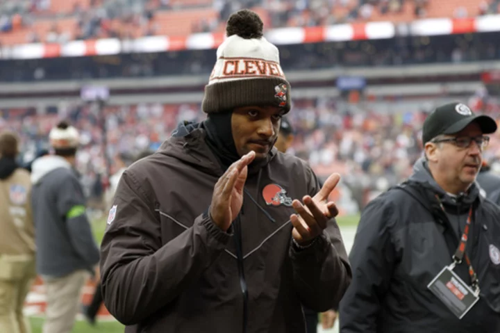 Browns QB Deshaun Watson still out with right shoulder injury, can't put timeline on return to field