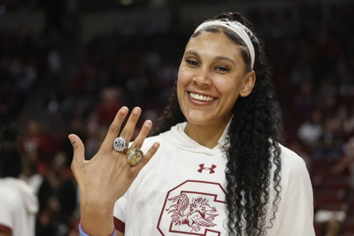 South Carolina's Kamila Cardoso, at 6-foot-7, gets leading role as the latest big for the Gamecocks