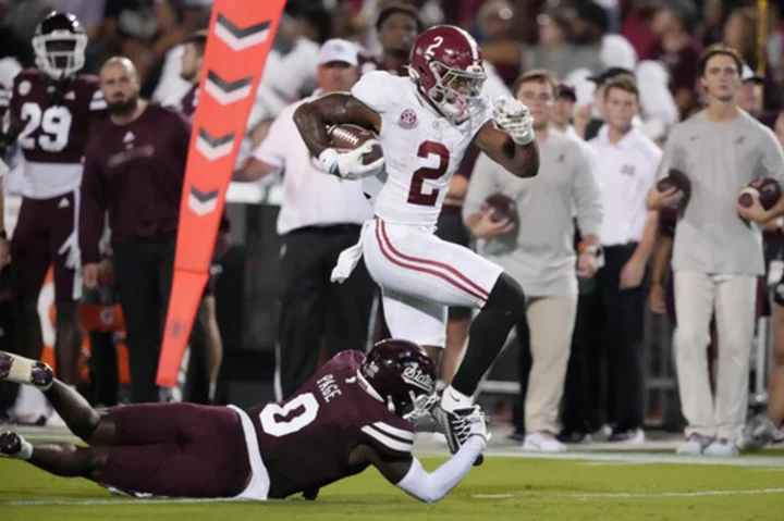 No. 12 Alabama beats Mississippi State for 16th straight time, 40-17 in Starkville