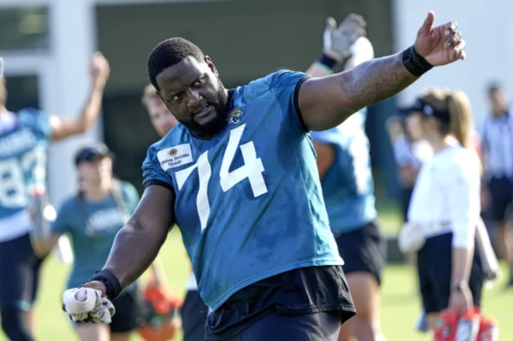 Jaguars LT Cam Robinson embraces temporary backup role while preparing for 4-game suspension