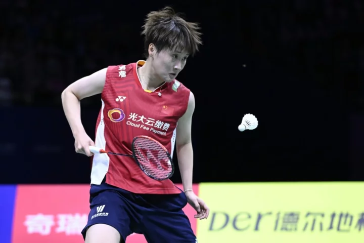 China overpower Denmark at Sudirman Cup to take top group spot