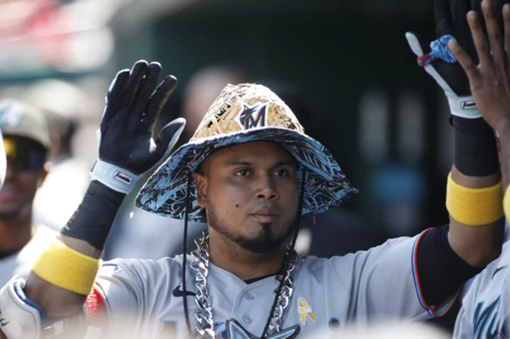 Luis Arráez opens game with a HR, scores go-ahead run as Marlins complete 4-game sweep of Nationals