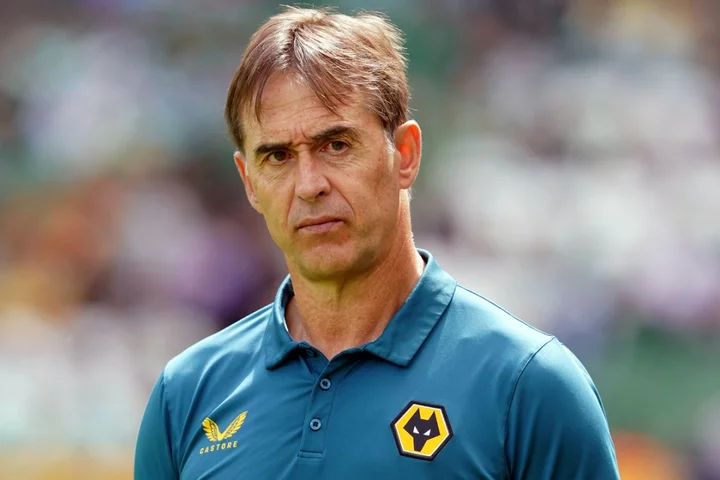 Boss Julen Lopetegui reportedly holding crunch talks with Wolves ahead of season