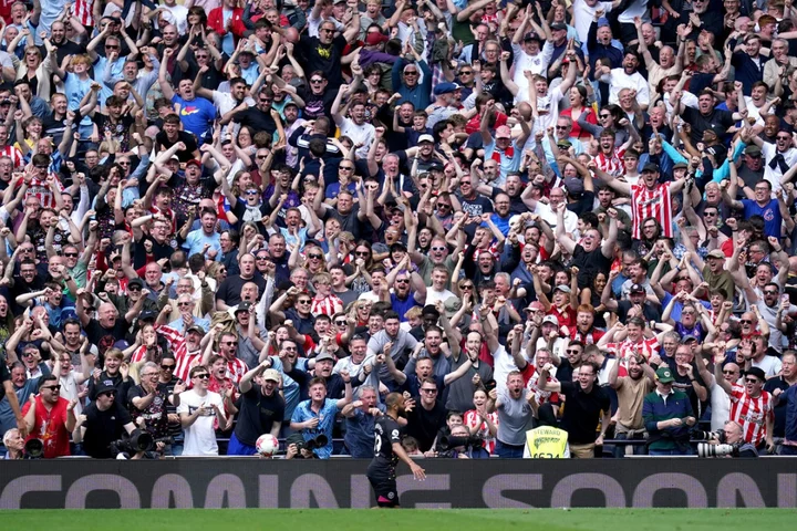 Tottenham lose at home to Brentford as fans turn on club’s board