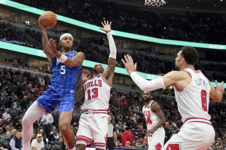 Banchero hits turnaround jumper with 1 second left as Magic beat Bulls 96-94