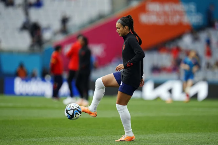 Savannah DeMelo makes 1st international start for US at Women's World Cup