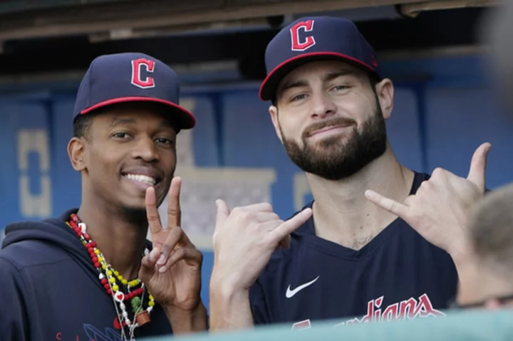 Lucas Giolito follows 'crazy' weeks by taking mound for Guardians with chance to tighten AL Central