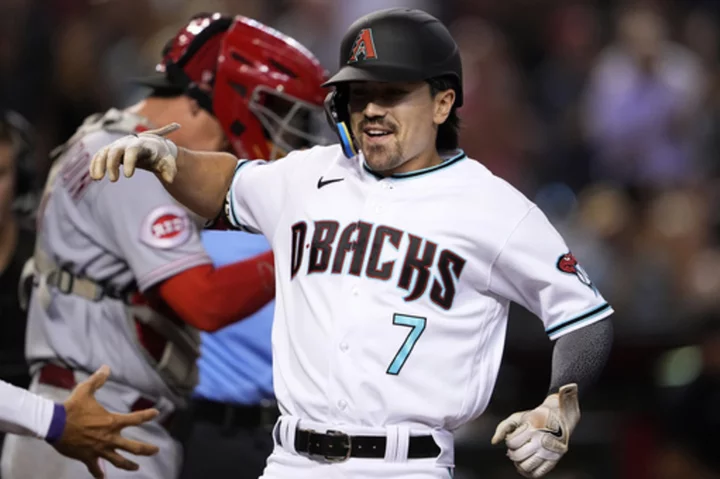 Rookie Corbin Carroll hits go-ahead, 2-run homer in 8th in Diamondbacks' 3-2 win over Reds