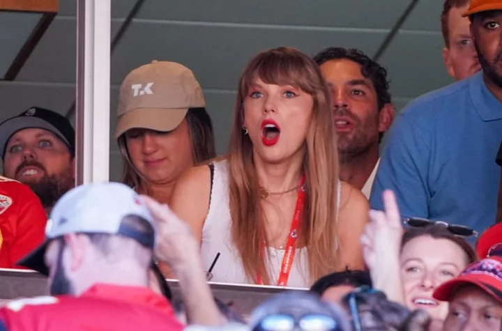 Taylor Swift at Chiefs game: Best memes and tweets from NFL media and fans