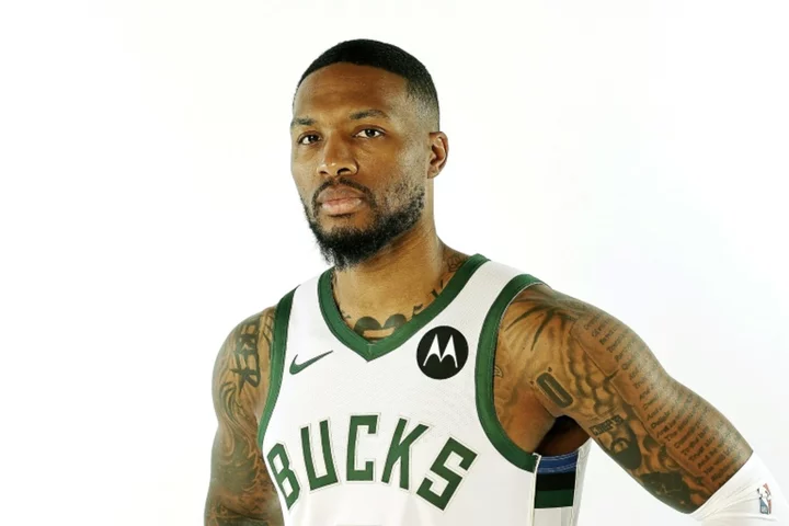 Lillard makes triumphant NBA pre-season debut with Bucks