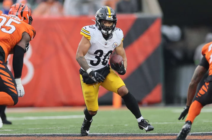 Steelers RB desperately tries not to take a shot at Matt Canada, still fails