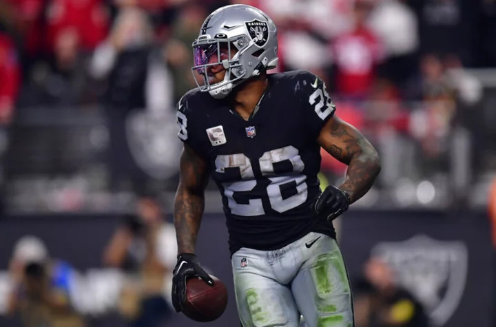 NFL rumors: Should Raiders hit full reset by trading away star?