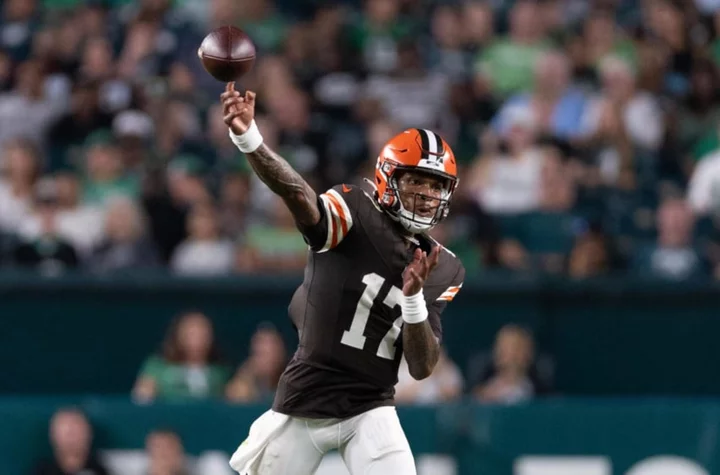 Dorian Thompson-Robinson stays safe in Browns QB calamity