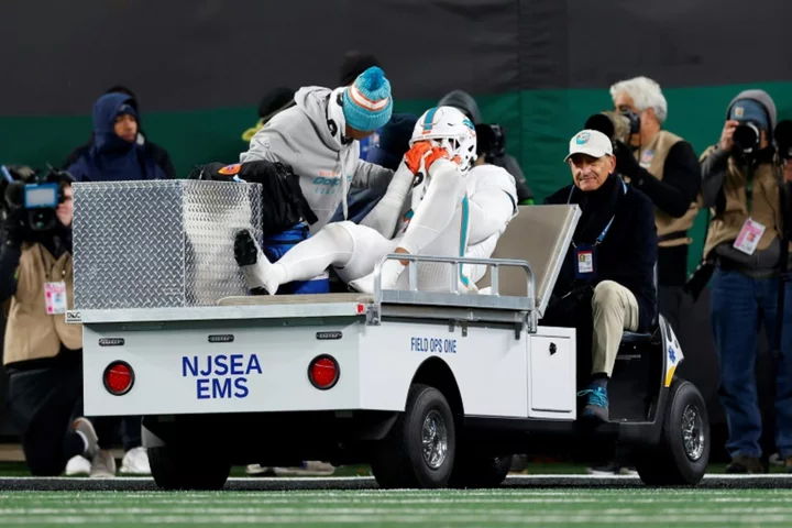 Dolphins defender Phillips has season-ending torn Achilles