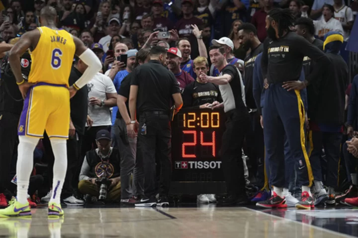 Malfunctioning shot clock fixed in time for 2nd half in Game 1 of Western Conference finals