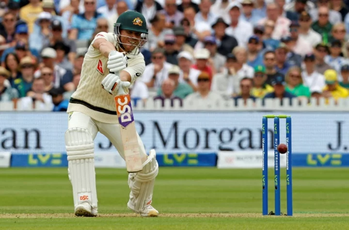 Australia retain Warner for fourth Ashes Test
