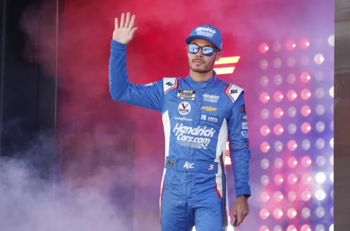 AUTO RACING: Larson the new favorite in NASCAR championship chase?