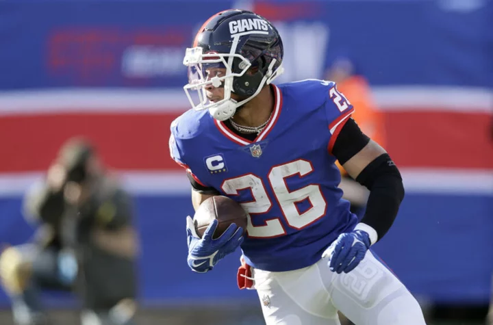 Two-time Giants champ stands with Saquon and suggests nuclear fix