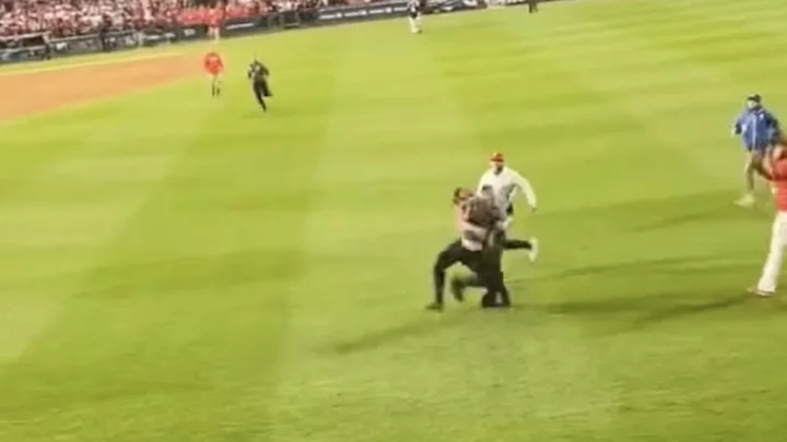 Phillies Fan On the Field Gets Completely Destroyed By Stadium Security