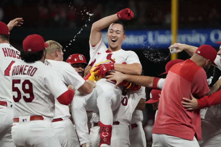 Contreras homers twice to help Cardinals knock off Padres 6-5 in 10 innings