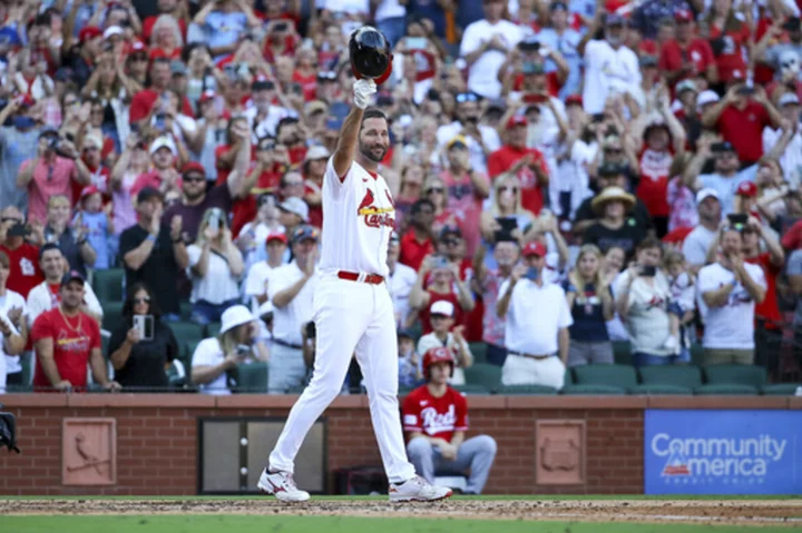 Wainwright strikes out in cameo to end career as Cardinals lose to Reds 4-3. Votto ejected